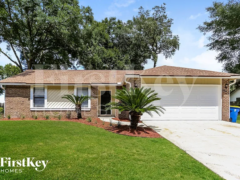 1645 E Ponderosa Pine Dr — Photo 1