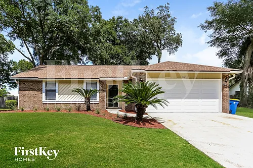 1645 E Ponderosa Pine Dr Photo 1