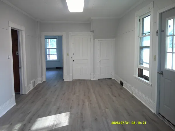 233 W Bluff St #B, Marquette, MI 49855