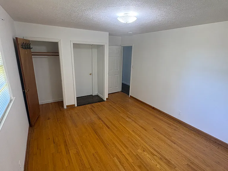 4325 Kentuck Rd — Photo 10