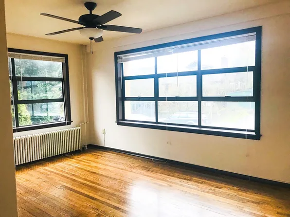 Montlake Apartments