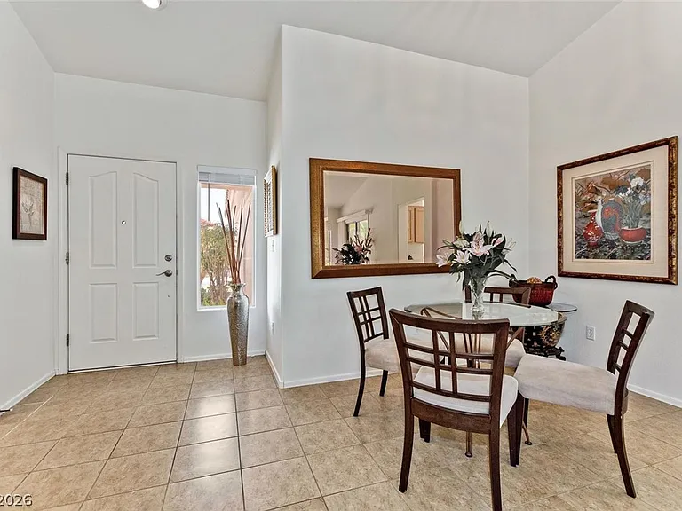 2817 Byron Dr — Photo 1