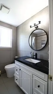 13 Webster Dr #MAIN FLOOR — Photo 4