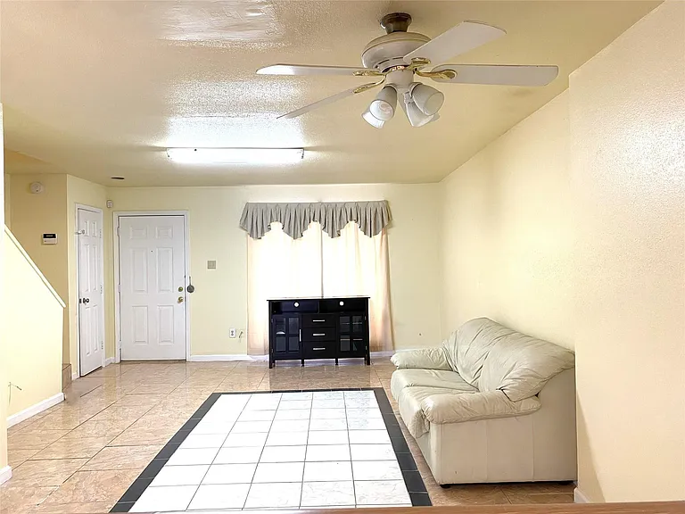 7831 Fuqua St #7831 — Photo 1