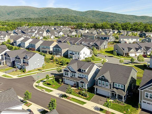4th image of 718 Arboleda Dr