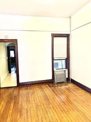 Rented by Amorelli Realty | media 1