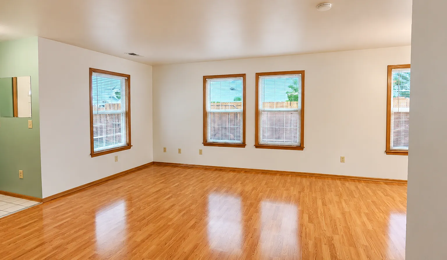 Spacious 3-Bedroom Home on a Quiet Cul-de-Sac in McKinleyville — Photo 2
