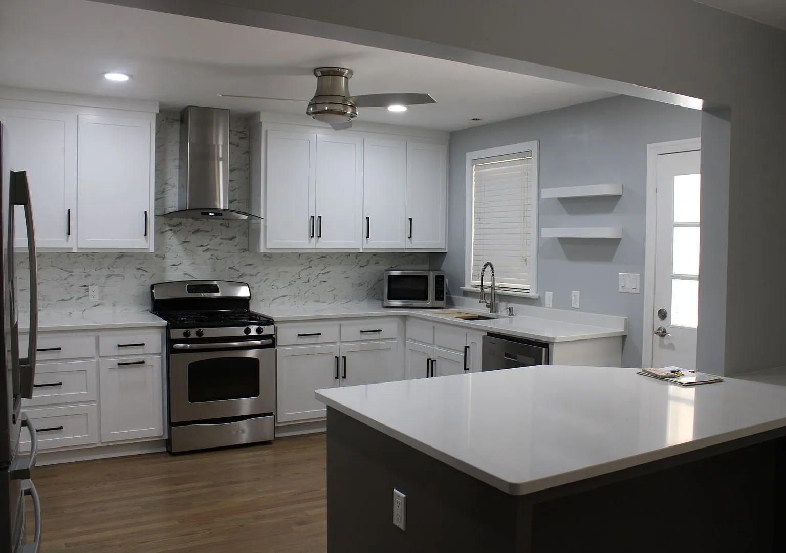 1404 Woodside Drive — Photo 4