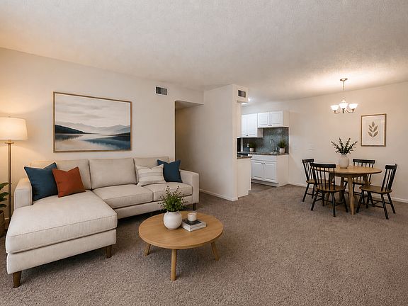 4th image of 2805 Shadblow Ln #282118