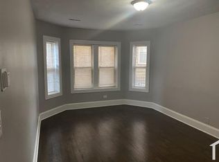 8216 S Ingleside Ave APT 1B, Chicago, IL 60619