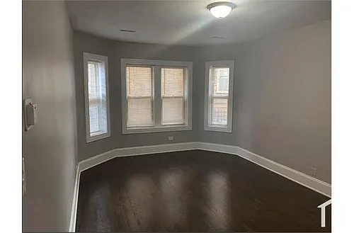 8216 S Ingleside Ave #3A Photo 1
