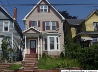 97 Bodine St, Staten Island, NY 10310