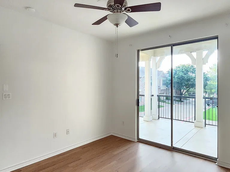 1211 Lake Pointe Way — Photo 26