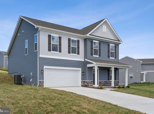 26 Seabiscuit Ct, Lexington, VA 24450