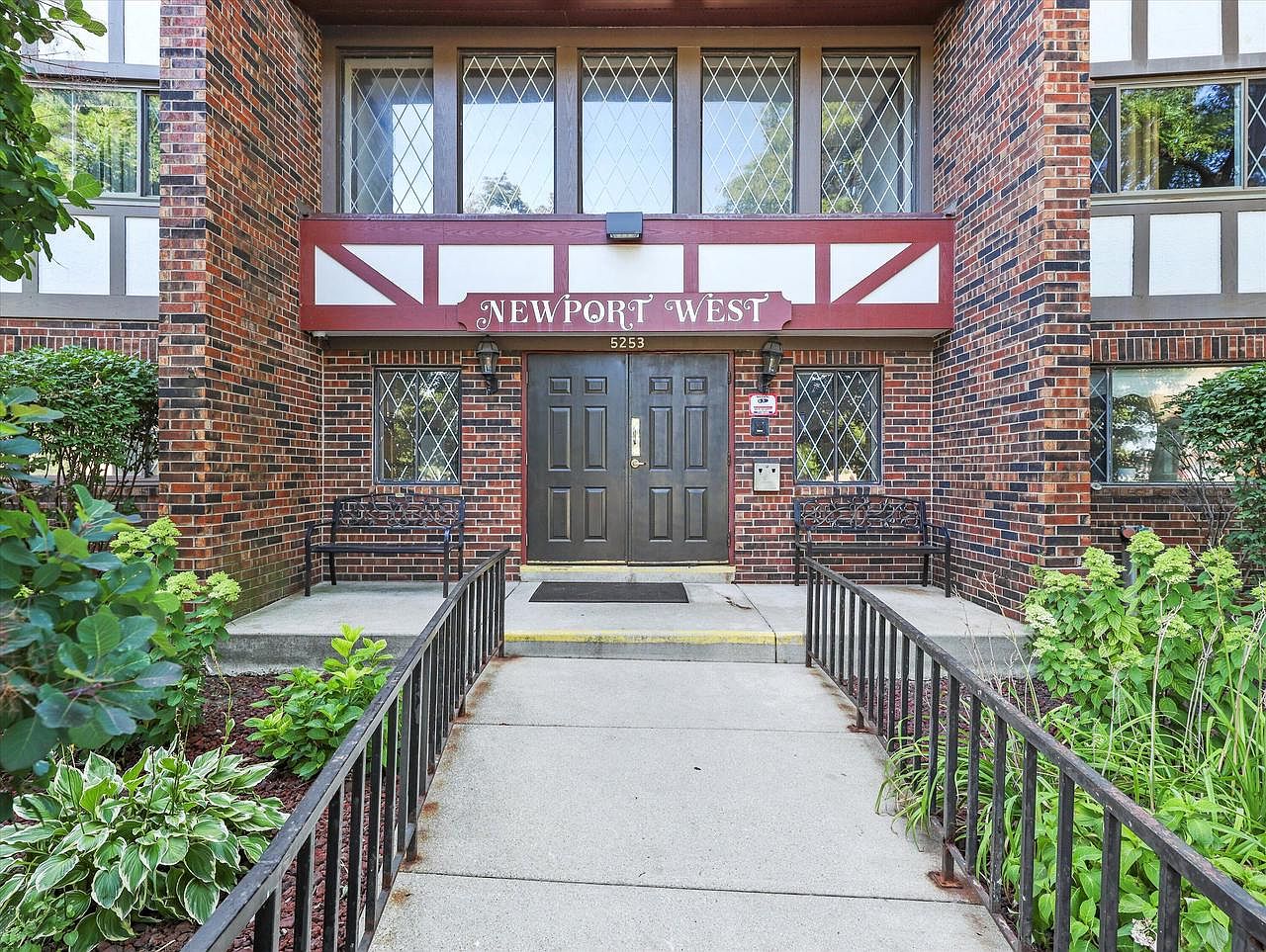 5253 North Lovers Lane Rd UNIT 330, Milwaukee, WI 53225 Zillow