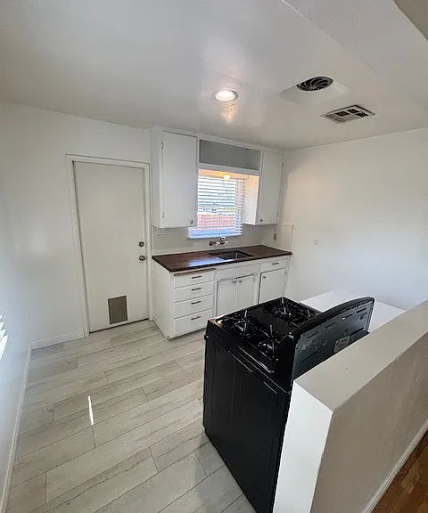 11134 Yardley Pl #1 — Photo 2