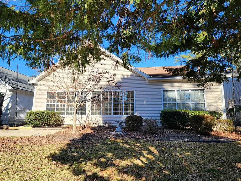 9398 Pinckney Ln — Photo 2