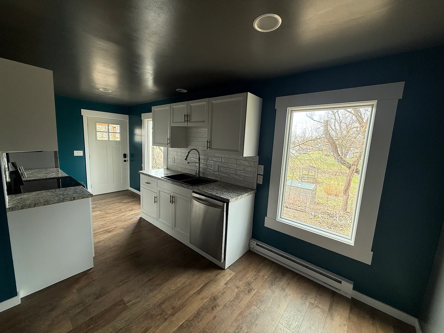 1 bed, 500 sqft, $1,200 — Photo 2