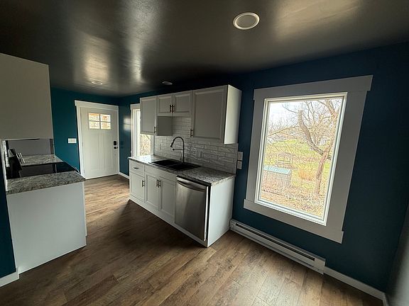 2nd image of 2208 Ramona Ave