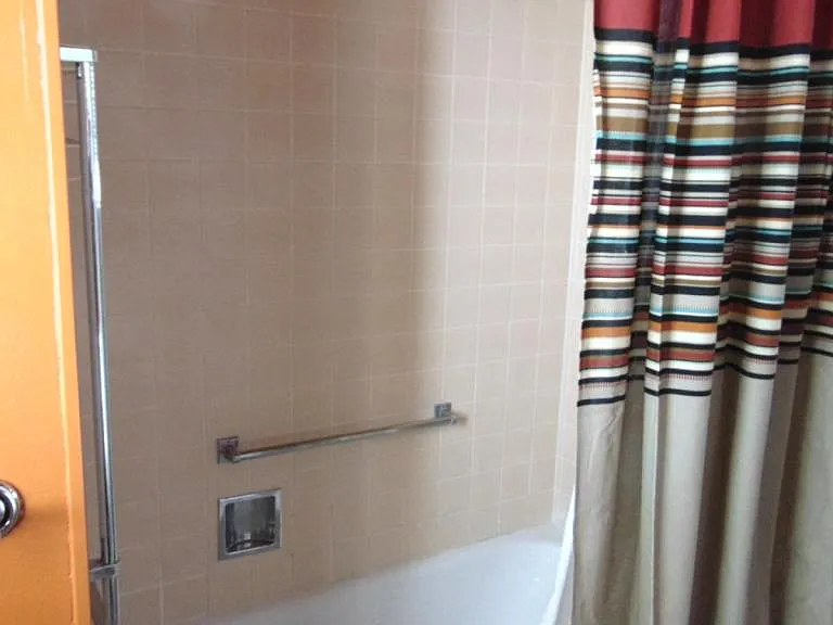 445 S Paseo Sarta #B — Photo 13