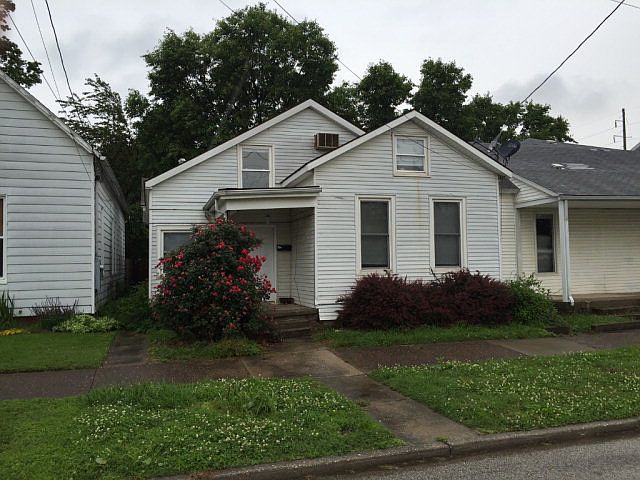 1st image of 414 Clay St