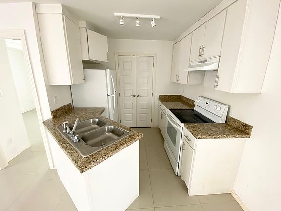2nd image of 519 Lotto Ln APT 2