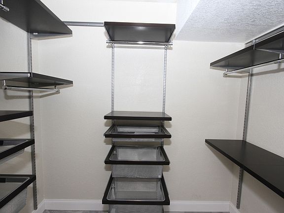 3rd image of 6640 SW 39th St APT B2