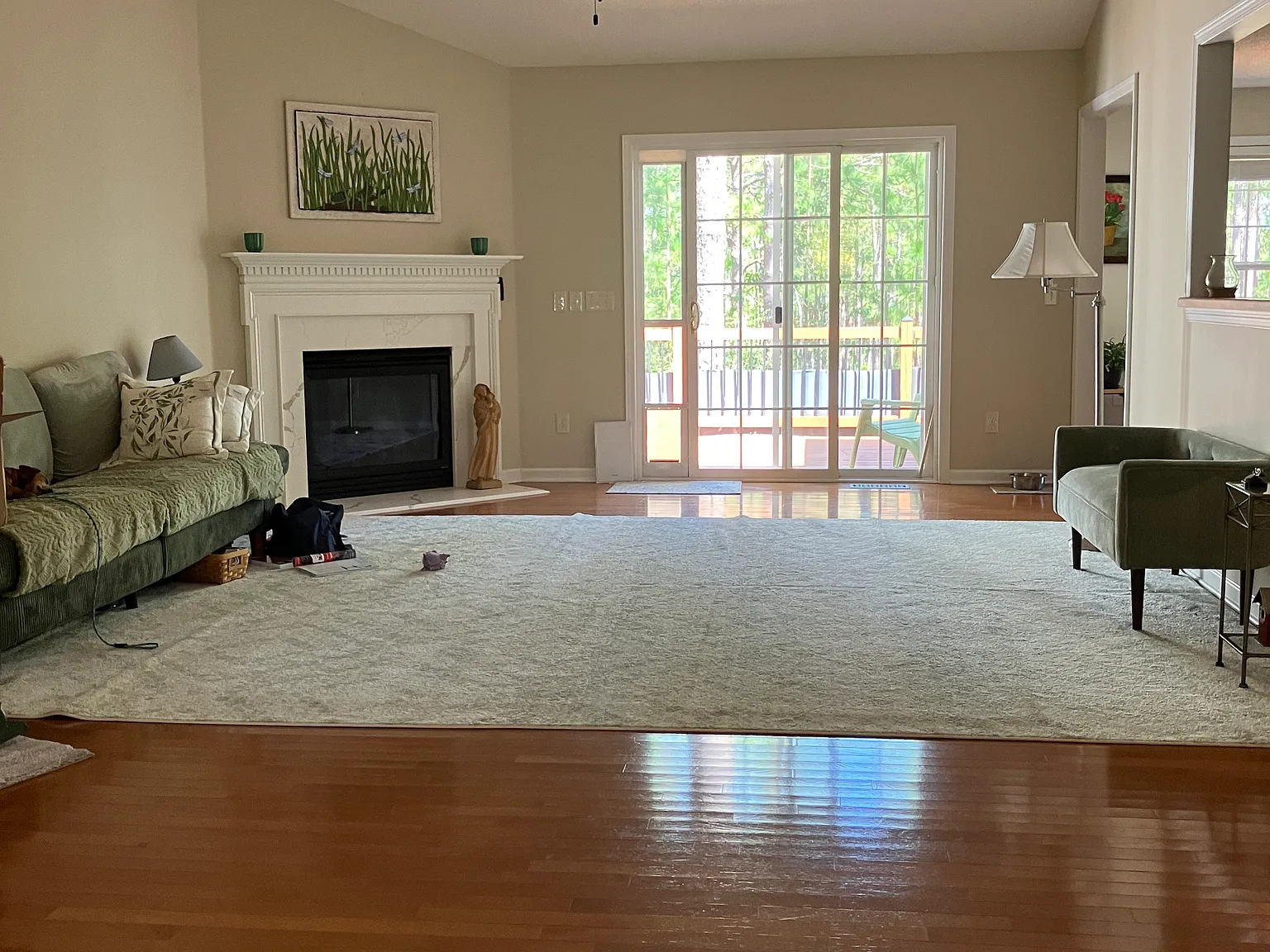 3 bed, 2.5 bath, 1895 sqft, $750 — Photo 2