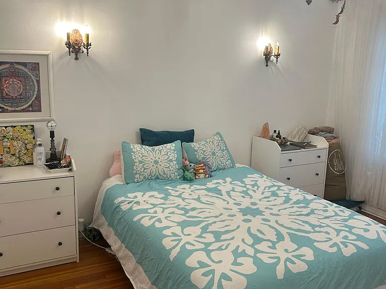 464 N Stanley Ave #8 — Photo 17