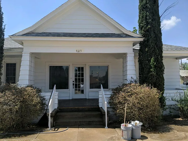 405 W Grand Ave — Photo 8
