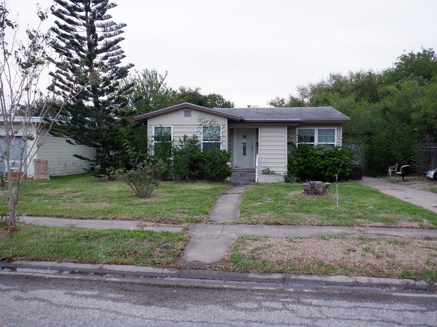 1st image of 754 Pennington Dr