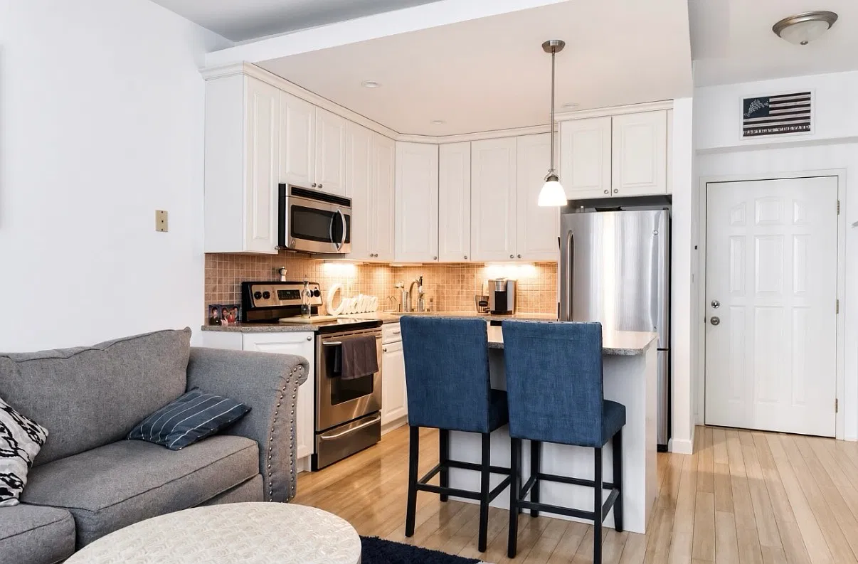 1 bed, 900 sqft, $3,000 — Photo 1