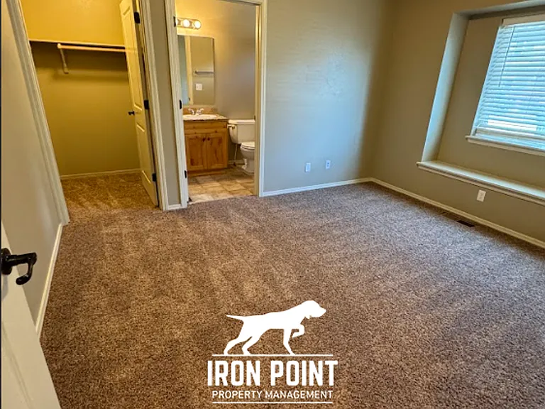 16560 N Profit Cir — Photo 21