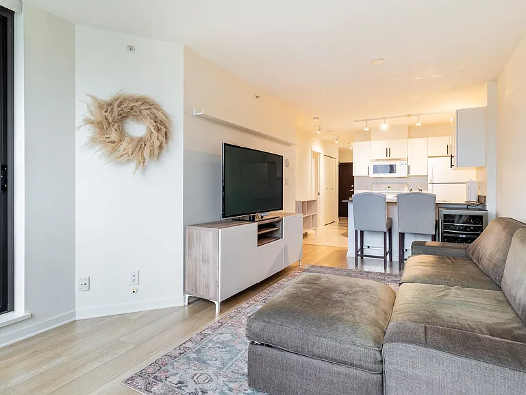 938 Smithe St #2117 — Photo 9