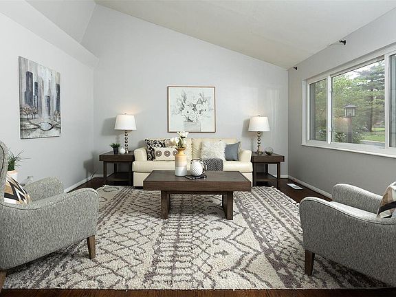 5th image of 10 Queensbrook Pl