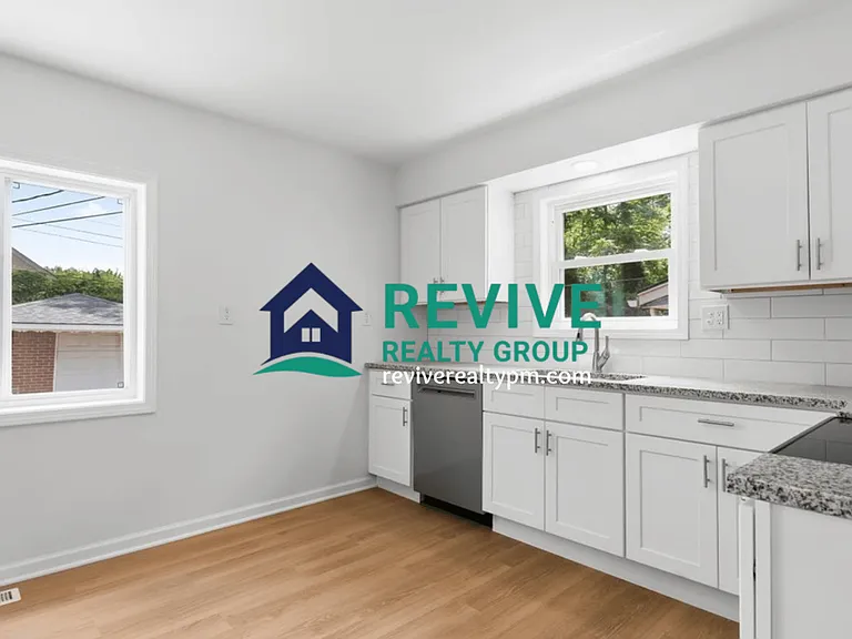 21374 Ithaca Ave — Photo 7