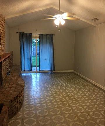 4th image of 1813 Sharon Cir