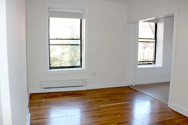 Rented by Avenues Real Estate | media 22