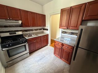 4107 42nd St APT 3E, Sunnyside, NY 11104