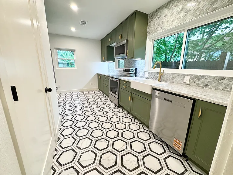 1020 E Terrell Ave — Photo 12