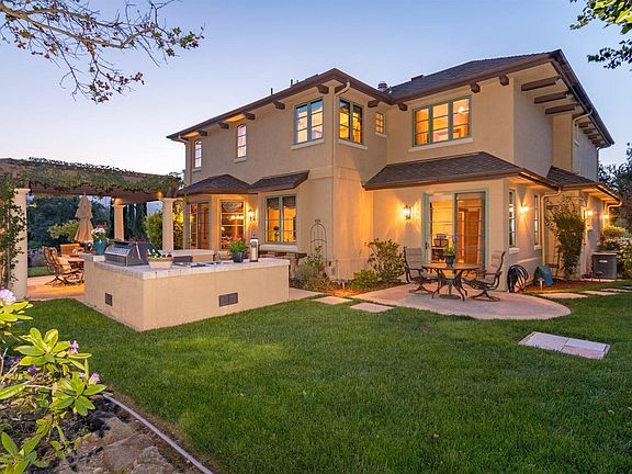 4th image of 115 Isabelle Ct
