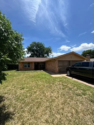 2601 Hollis Dr Photo 1