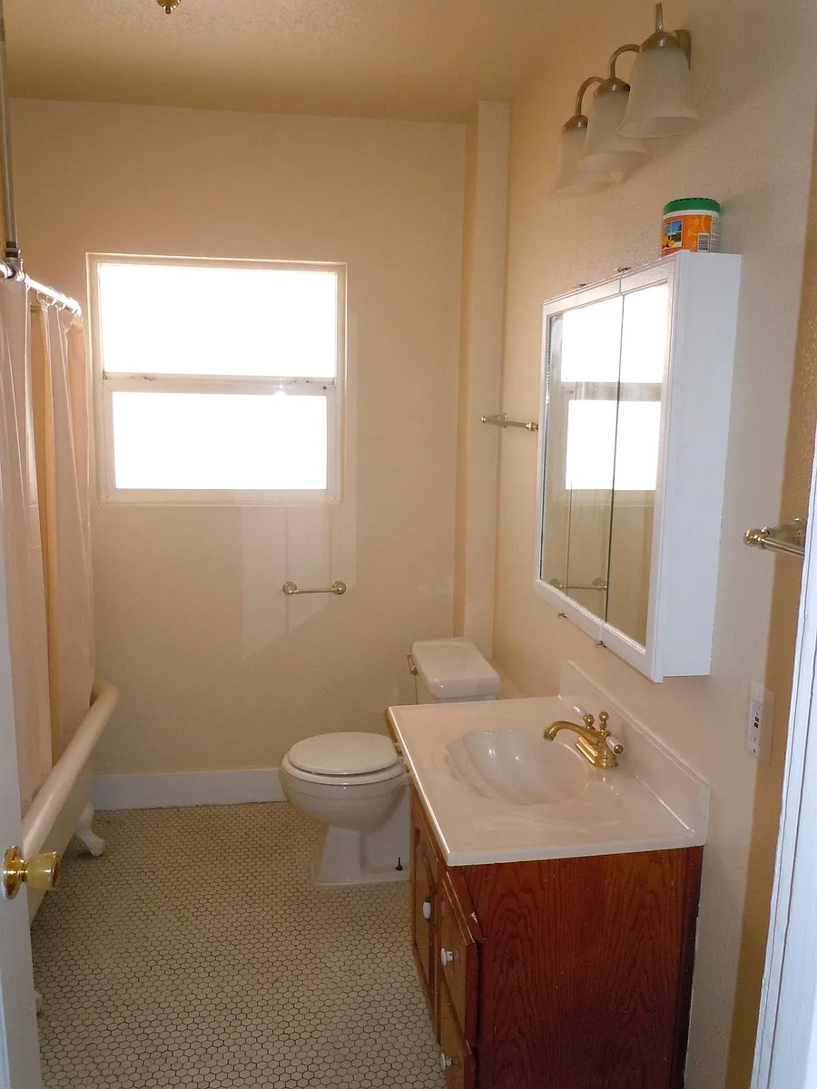 Building Photo - 1094 Aileen St