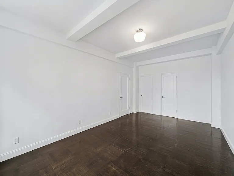 160 W 71st St #8K — Photo 11