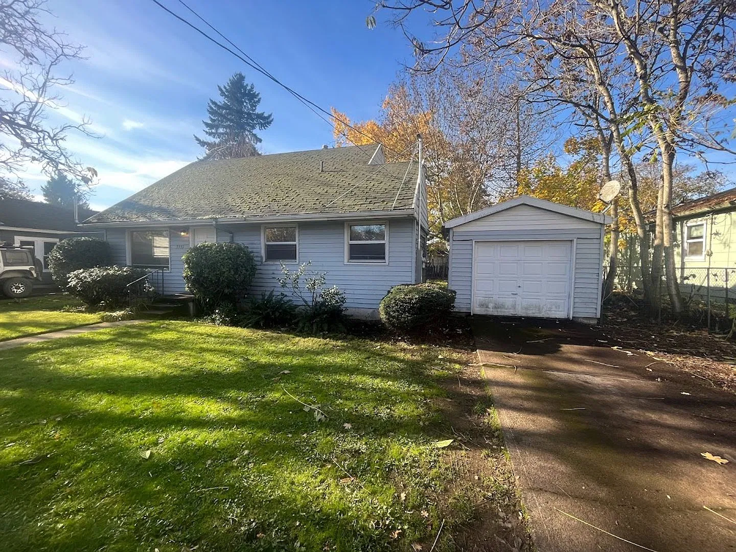 Great SE Powell 3 Bedroom with Large Fully Finished Attic — Photo 1