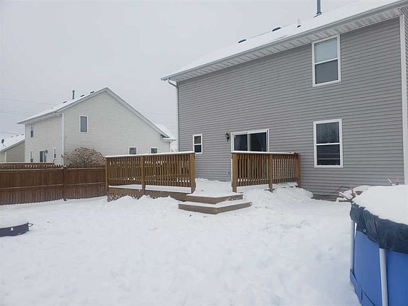 5th image of 822 Winfield Dr