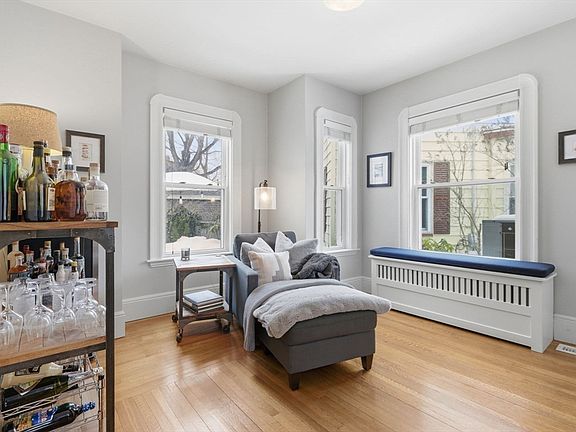 5th image of 27 Liberty Hill Ave