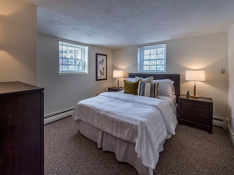 Brattle Drive Apartments — Photo 8