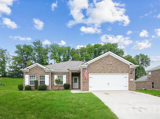 616 Fredericksburg Dr, Gallatin, TN 37066