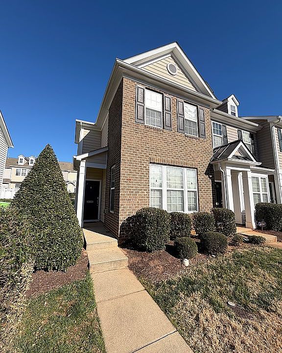 1st image of 805 Cupola Dr